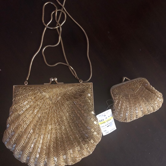 no label Handbags - 🌟Gold beaded evening bag + purse !! ⭐️NWT